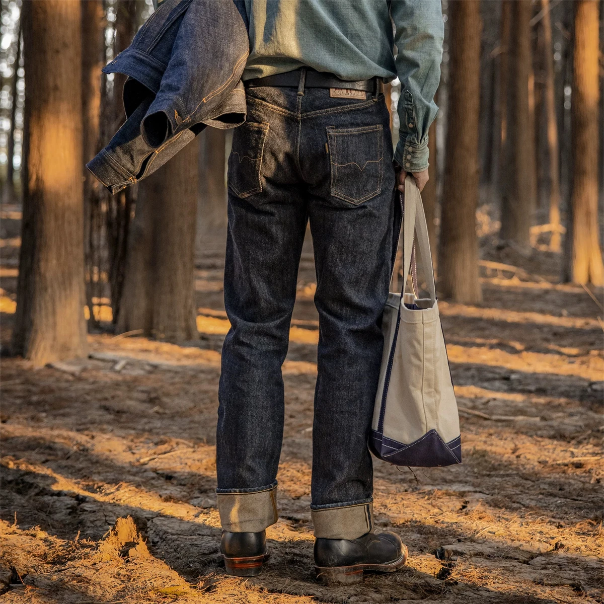 Red Tornado NOIR 21oz Selvedge - Levis Jeans 501 บทวิจารณ์และราคา